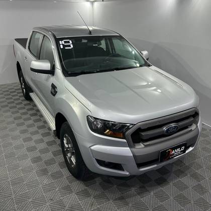 FORD RANGER 2.2 XLS 4X4 CD 16V DIESEL 4P AUTOMÁTICO